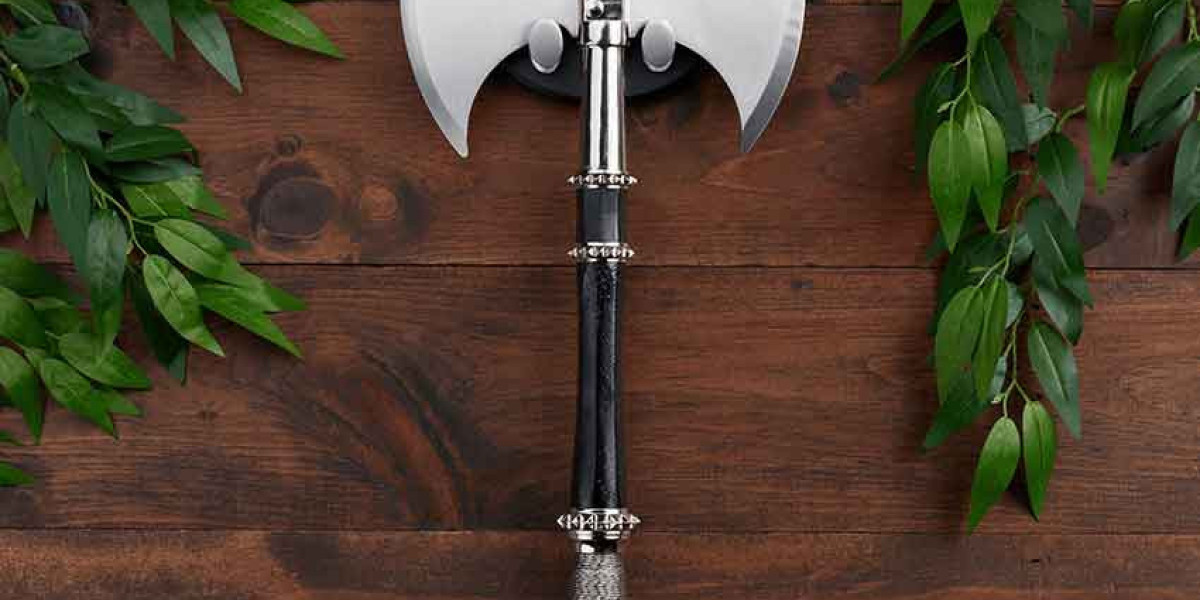 The Epic Weapons of Middle-earth: Lord of the Rings Swords